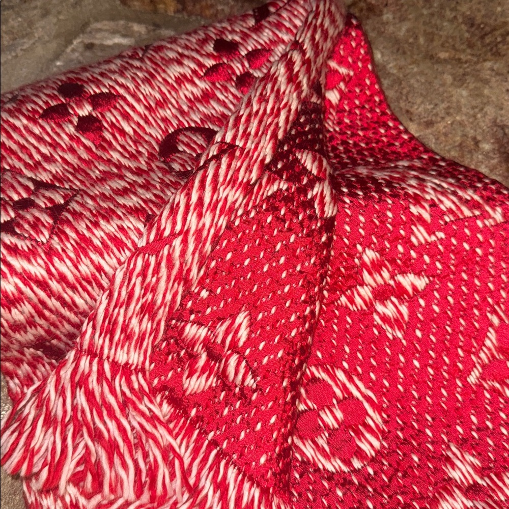 Louis Vuitton Red and White Logo Scarf - Picture 6 of 11